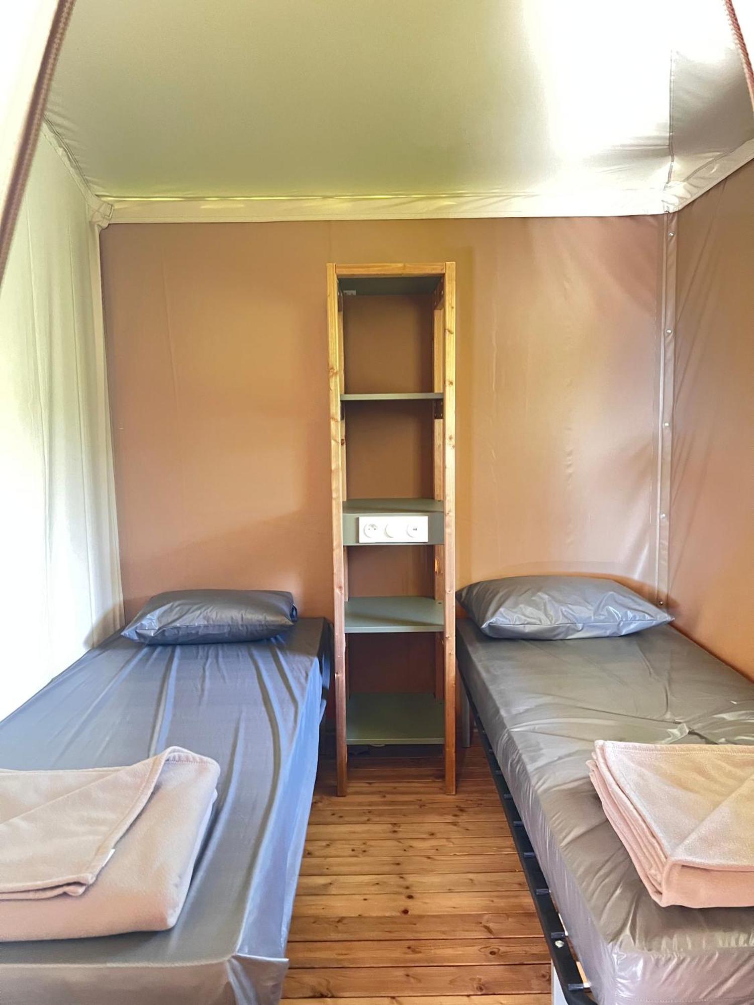 Camping International D'Aups Exterior photo